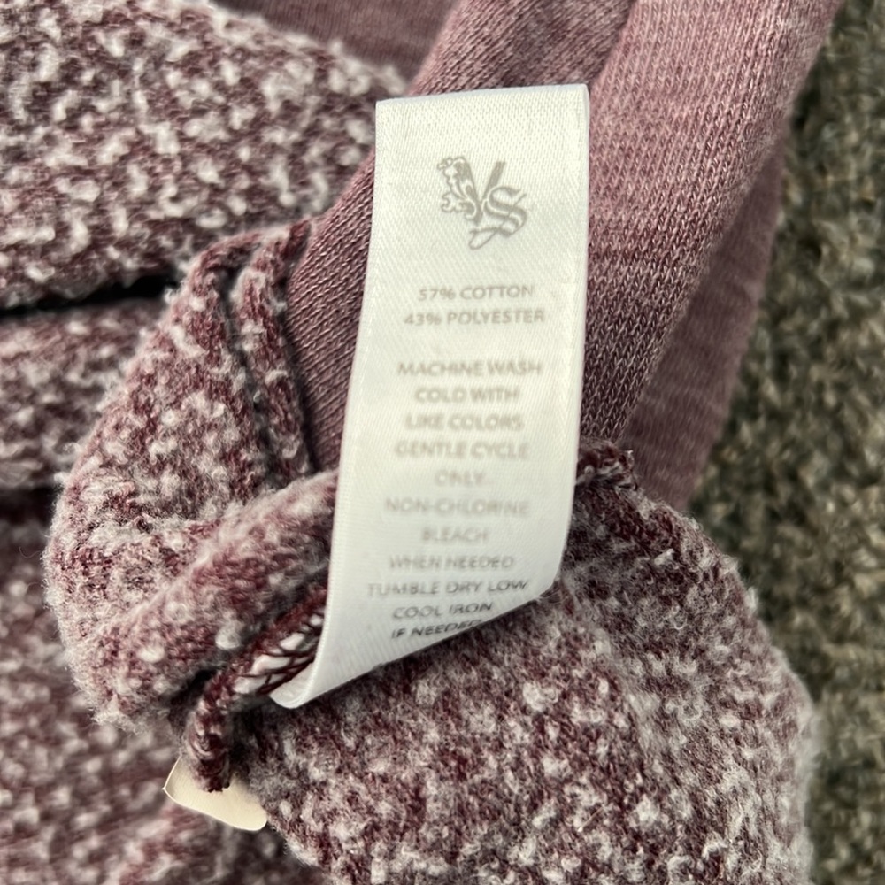 Sweater - Picture 4 of 5